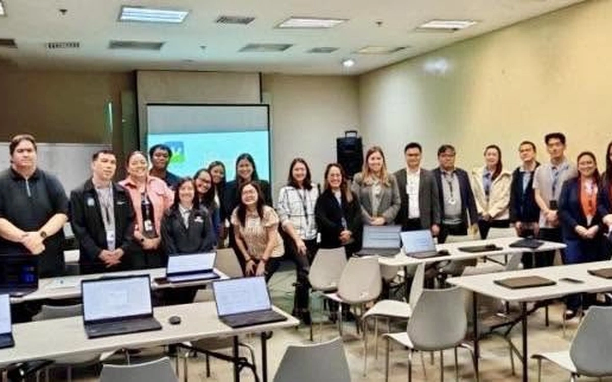 Digibeacon and GSIS teams during their ClickUp for Government engagement